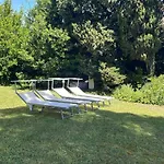 Front 7 By Bookinggardalake Villa