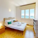 Front 7 By Bookinggardalake Manerba del Garda