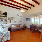 Front 7 By Bookinggardalake Villa