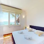 Front 7 By Bookinggardalake Villa *