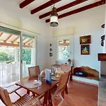 Front 7 By Bookinggardalake Villa *